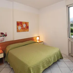 Aparthotel Village, Colico