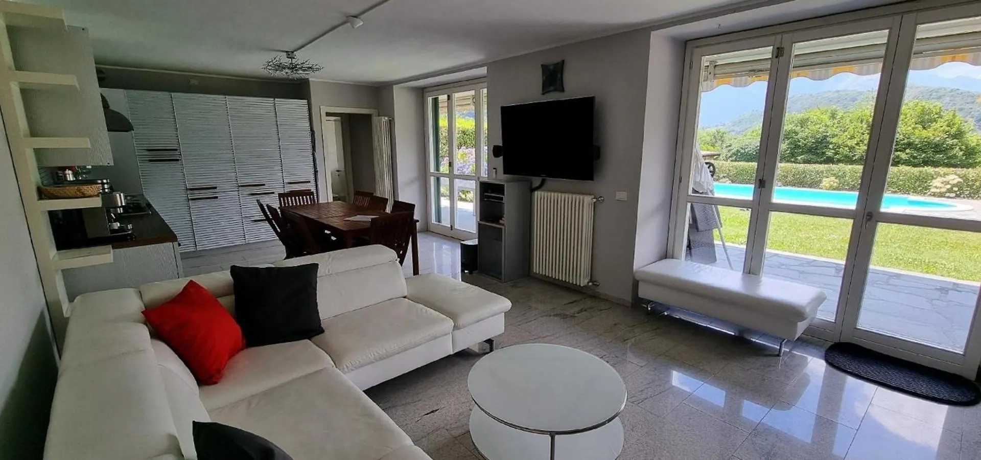 Holiday home Grosszuegiges Ferienhaus Mit Pool Fast Direkt Am See Colico Italy