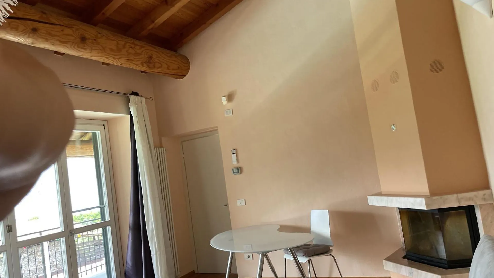 Holiday home Grosszuegiges Ferienhaus Mit Pool Fast Direkt Am See Colico