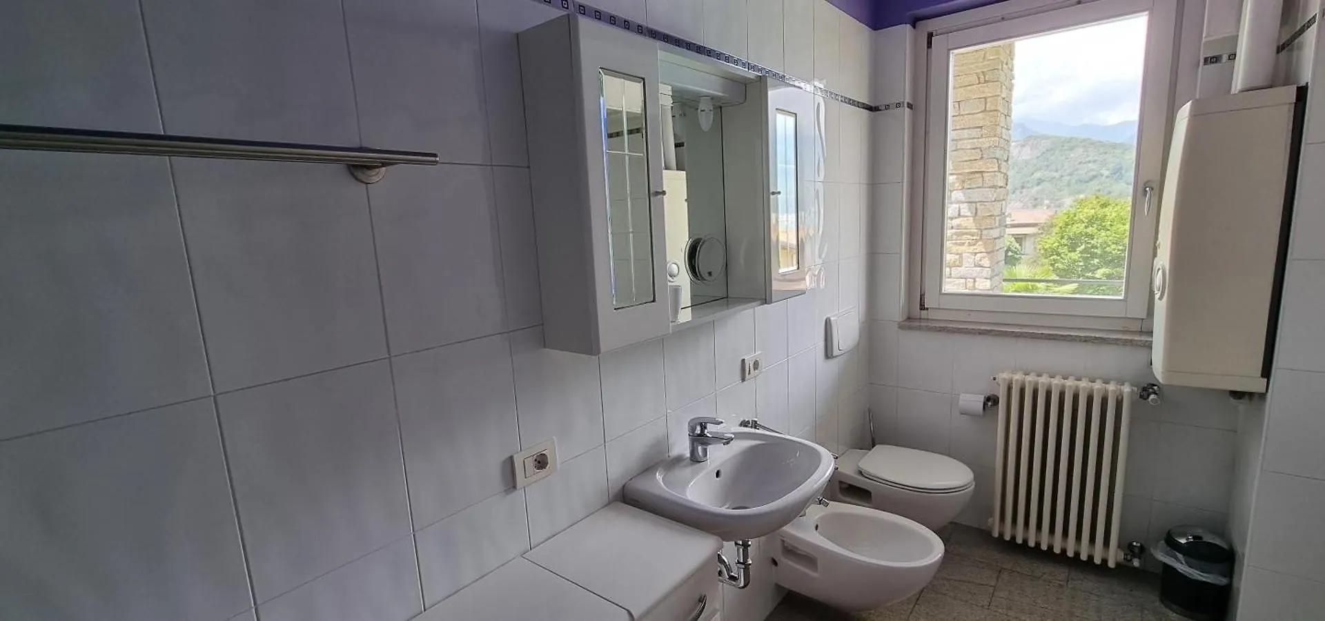 Grosszuegiges Ferienhaus Mit Pool Fast Direkt Am See Colico Italy